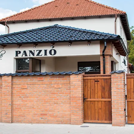 Rozsako Panzio Bed & Breakfast Kisvárda